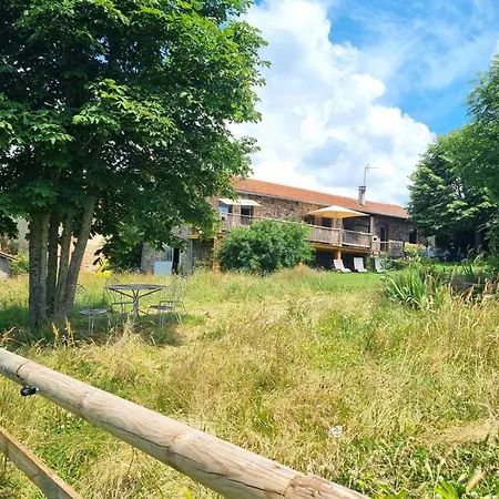 Au Calme Avec Vue Sur Monts, Animaux Acceptés - Fr-1-496-326 Virigneux